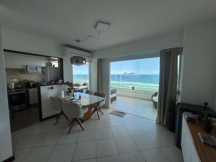 Lindo Vista Mar - 02 Quartos